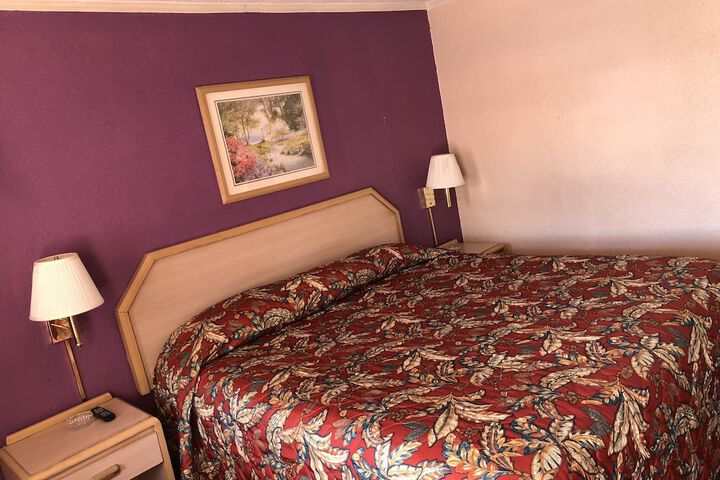 Budget Inn