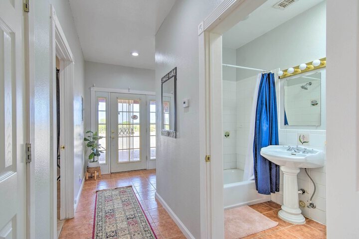 Tranquil Eloy Apartment w / Oasis Courtyard!