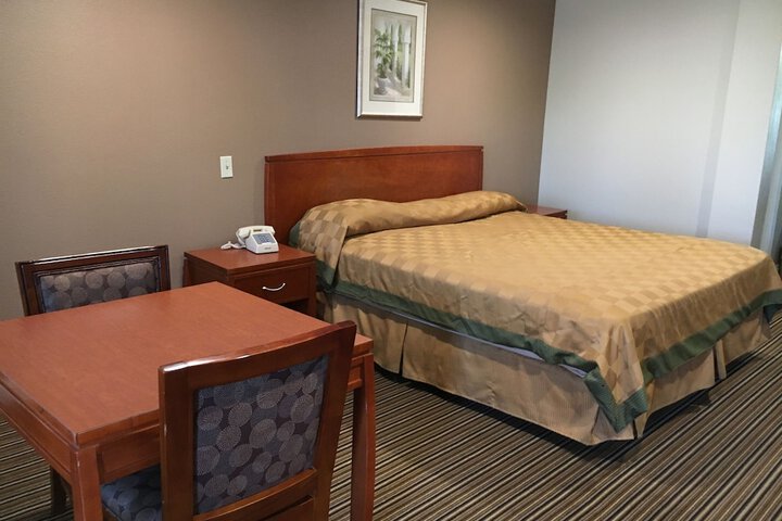 Room 18 of 26