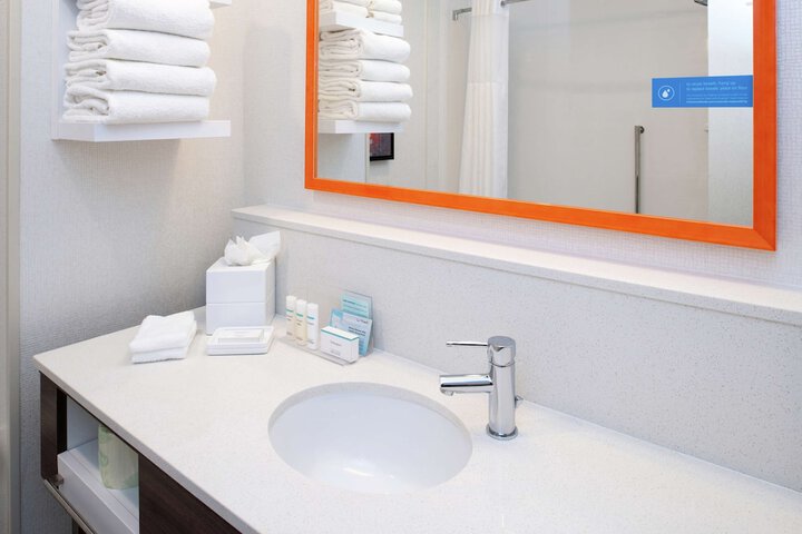 Hampton Inn & Suites Buena Park
