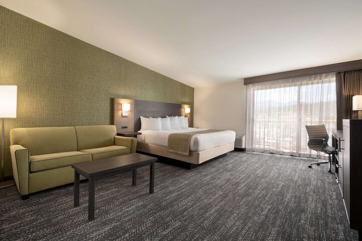 Room 15 of 43