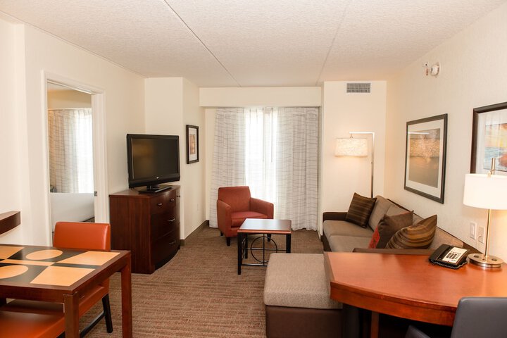 Room 61 of 106
