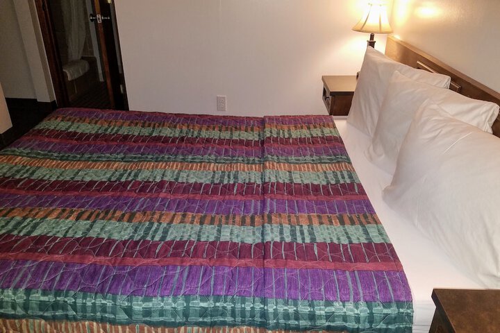Room 10 of 20