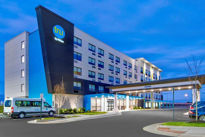 Tru by Hilton Ashburn One Loudoun Va