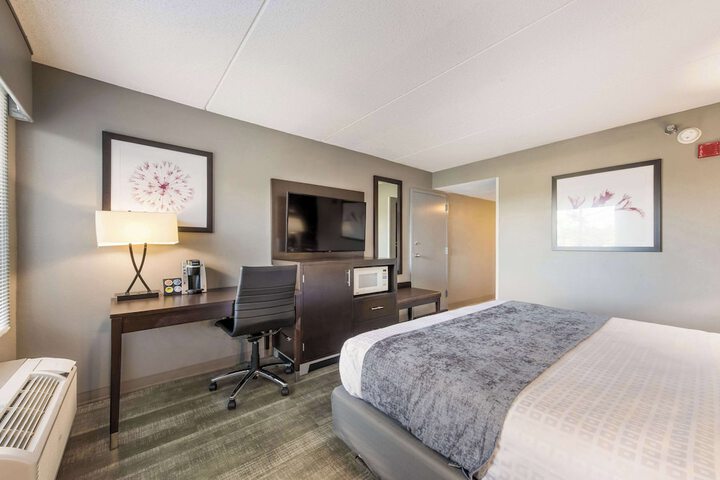 Room 25 of 54