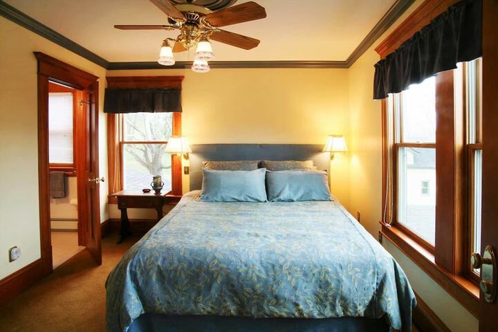 Room 20 of 35
