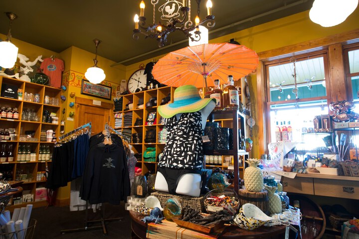 Gift Shop 83 of 100