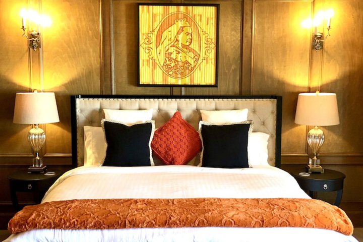 Room 47 of 68