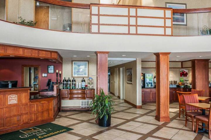 Hotel Interior 5 of 31