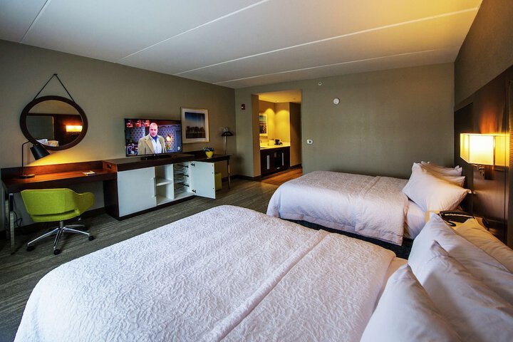Room 33 of 49