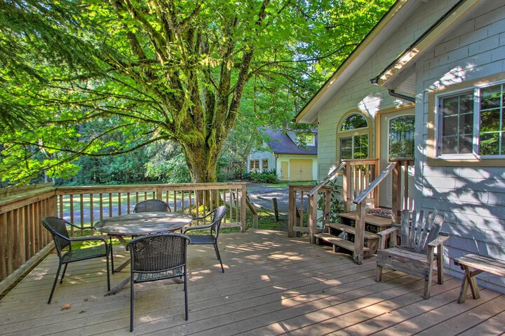 elk Hideaway: Ashford Cottage w / Hot Tub!