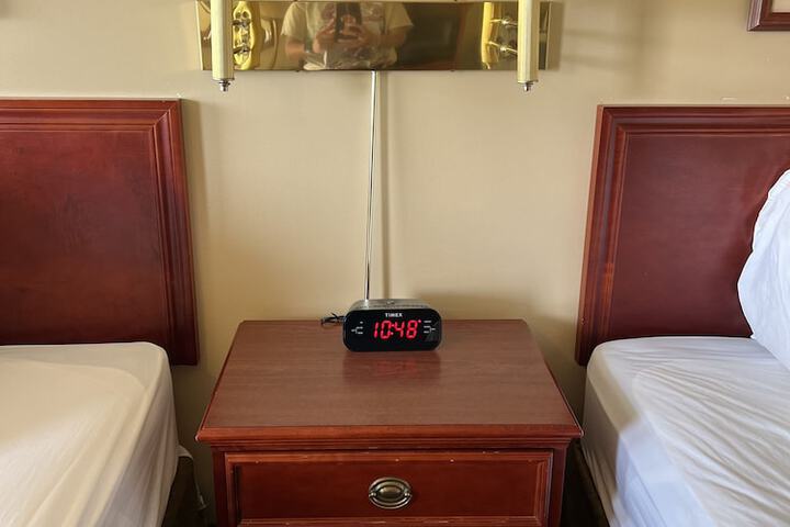 Room 51 of 60