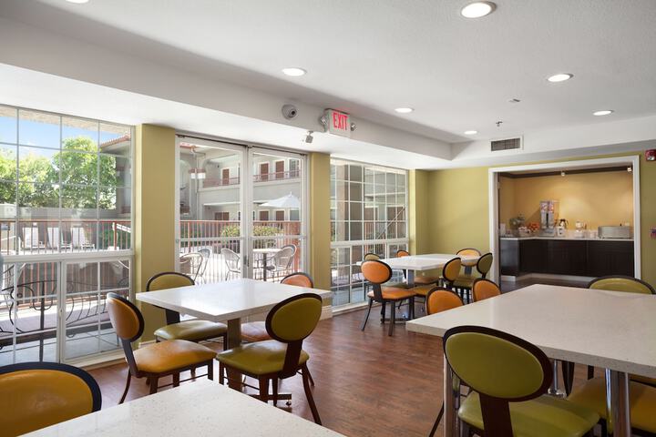 Business Center 24 of 24