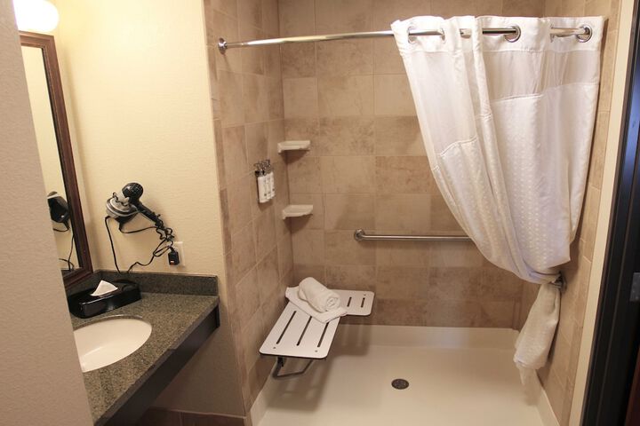 Holiday Inn Eau Claire South I-94 by IHG