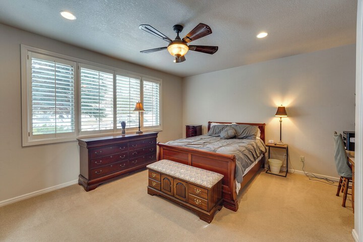 Hot Tub & Snake River Views at Twin Falls Home