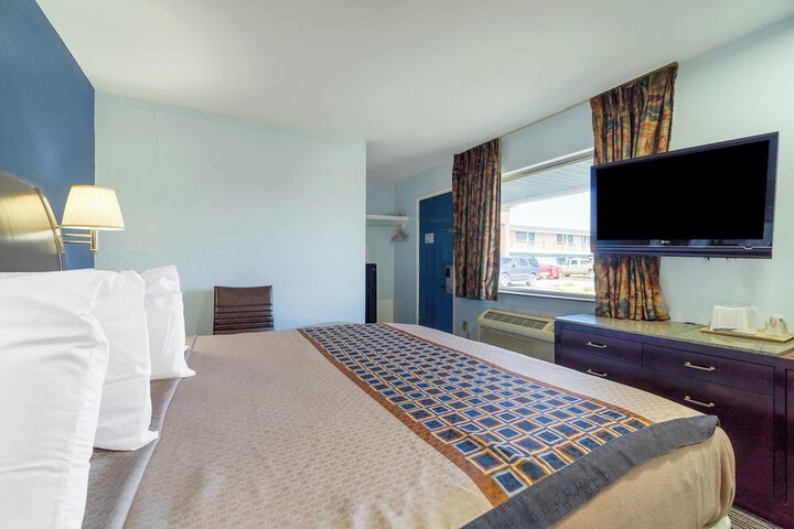 Room 44 of 59