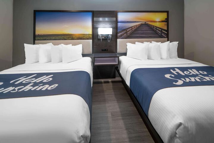 Room 11 of 26