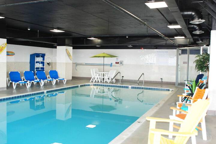 Pool 7 of 60