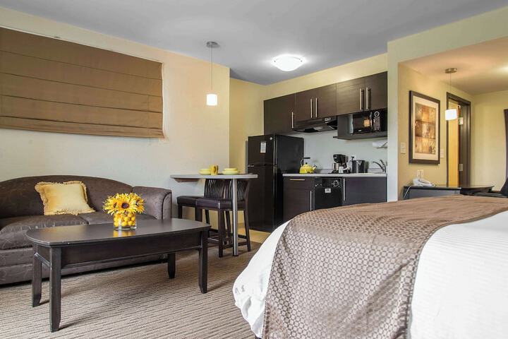 Room 15 of 31