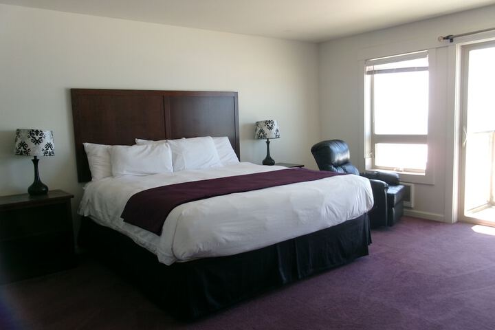 Room 69 of 108
