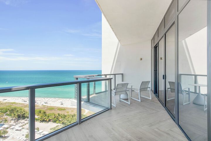 W South Beach