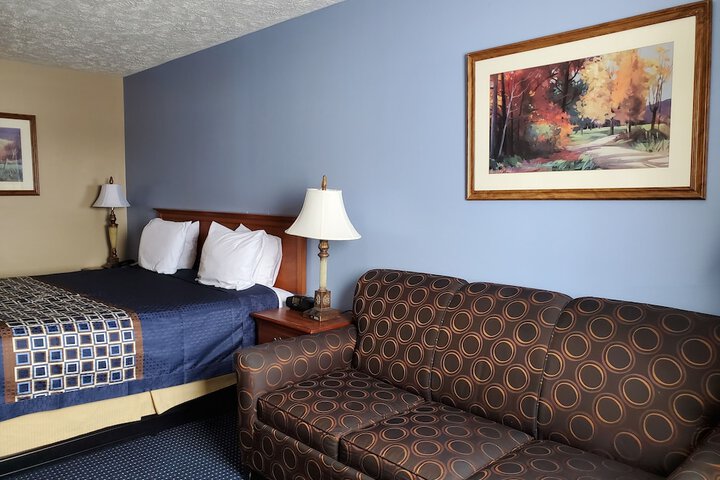 Room 17 of 32