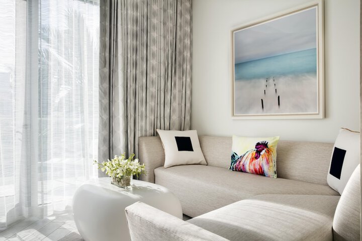 H2O Suites - Adults Only