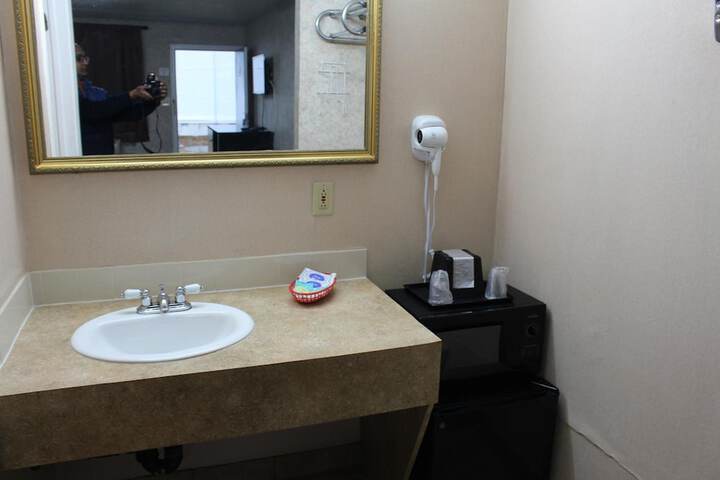 Room 16 of 25