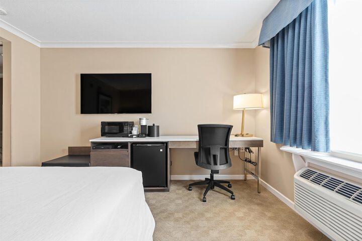 Best Western Plus Columbia River Hotel