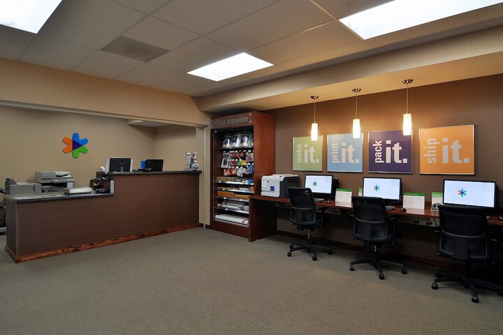 Business Center 84 of 84