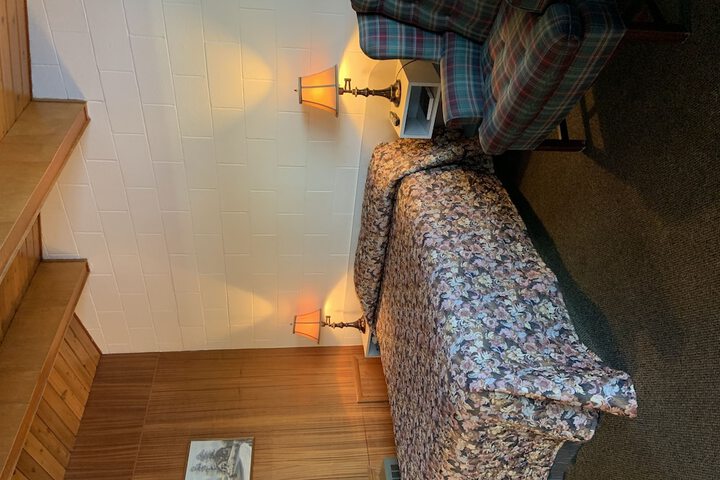 Room 29 of 34
