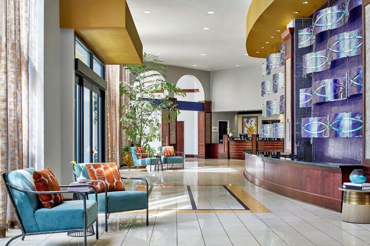 Renaissance Mobile Riverview Plaza Hotel