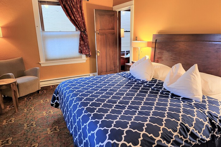 Room 15 of 44