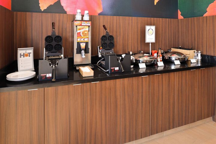 Breakfast/Coffee Service 19 of 25