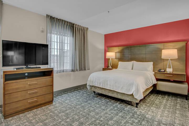 Staybridge Suites Salt Lake-West Valley City by IHG