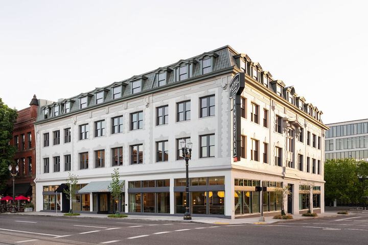 Hotel 4 of 70