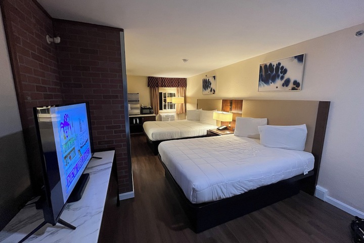 Room 18 of 55