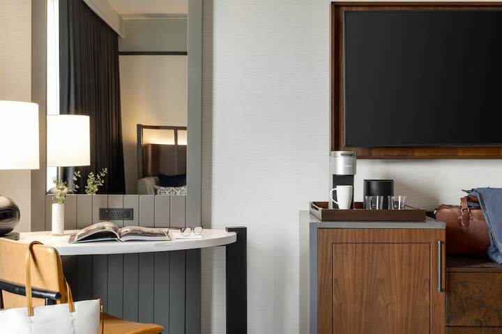 Valley Hotel Homewood Birmingham Curio Collection by Hilton