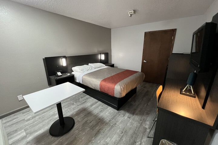 Room 26 of 72