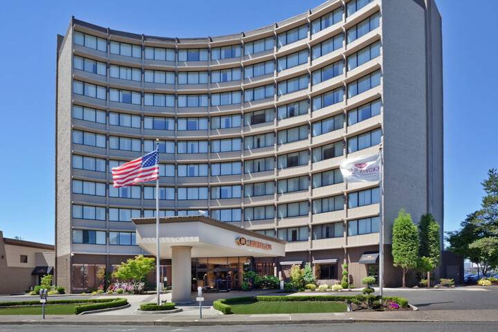 Hotel 4 of 94