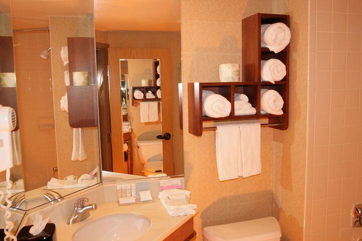 Room 12 of 62