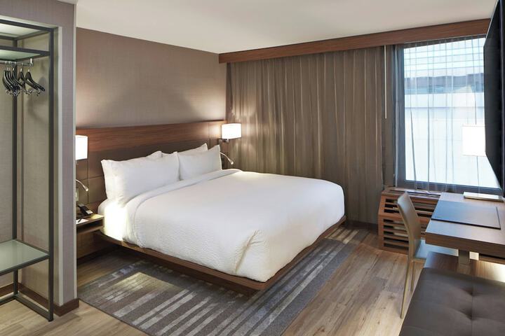AC Hotel by Marriott Atlanta Downtown
