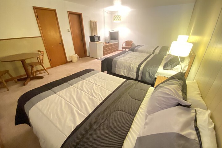 Room 12 of 81