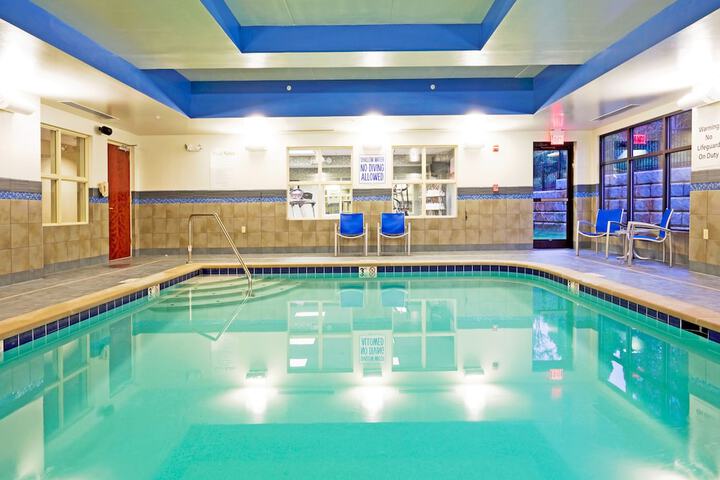 Pool 14 of 76