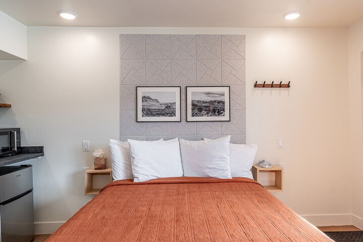 Room 42 of 120