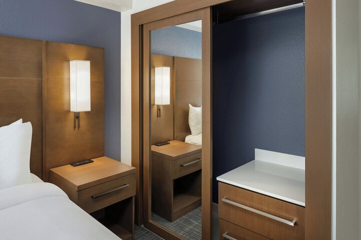 Room 42 of 55