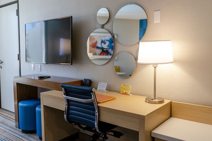 Room 120 of 132