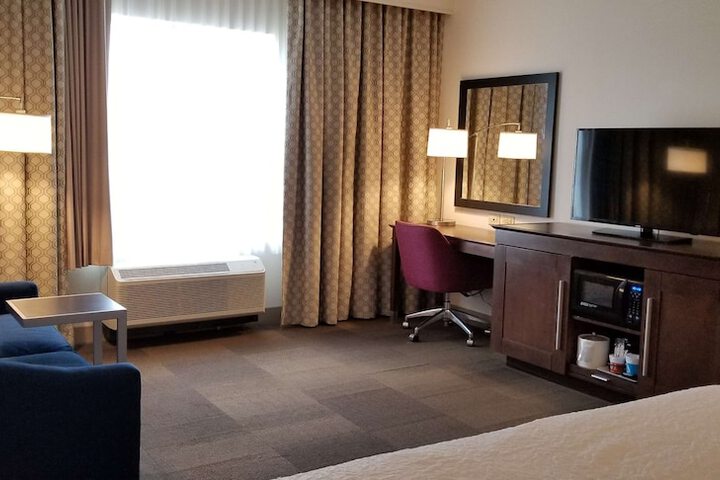 Room 19 of 38