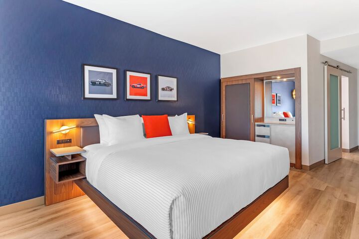 Cambria Hotel Northlake Conference Center - Roanoke