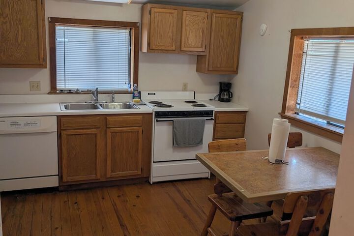Cedarvale Cabins at Turner Falls